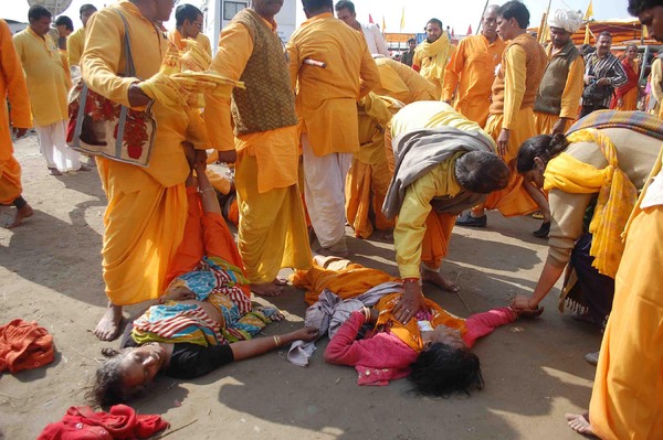 [Just In] 27 dead, over 20 injured in stampede at Godavari Pushkaram festival in Andhra Pradesh 