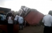 Watch Indian Army rescue a vendor trapped under a truck 