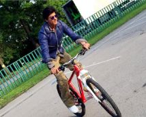 Shah Rukh Khan's Raees teaser out tonight, the film releases next year on Eid 