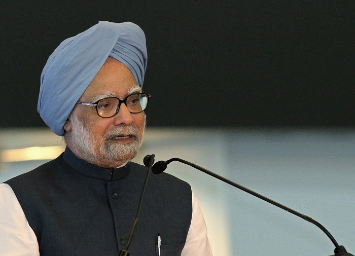 Tax terrorism eroded confidence of Indian businesses: Manmohan Singh
