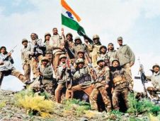 #KargilVijayDiwas: because Bollywood doesn't forget our armed forces 