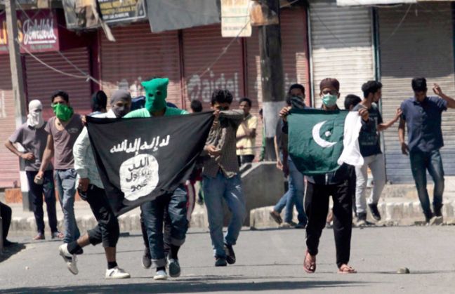 False Colours: Why Protestors In Kashmir Are Waving ISIS Flags | Catch News