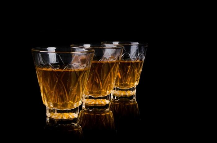 Three Inter-State smugglers arrested for illegal liquor trade to Bihar