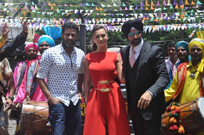 In Pics: Akshay Kumar creates mini-Punjab in Mumbai for Singh Is Bliing 