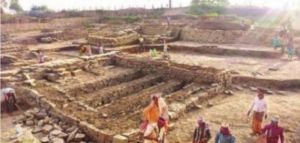 2,500 year old temple lost in floods excavated; dates back to Mauryan Empire! 