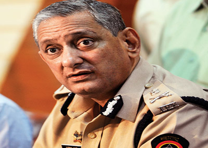 I am not quitting, Says Mumbai Police Commissioner Rakesh Maria after