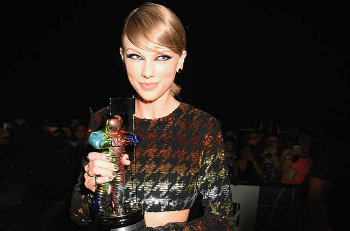 Taylor Swift takes break from social media