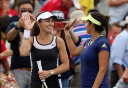 Sania Mirza-Martina Hingis storm into semis of WTA Finals 
