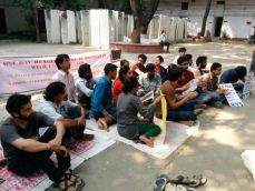 FTII row: college students protesting outside I&B Ministry detained by police 