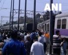 Train derails near Andheri, no causality reported 