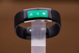 Microsoft launches Band 2 fitness tracker with curved touch screen for US $249 