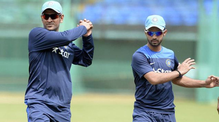 India vs Australia, 3rd ODI: MS Dhoni imitates Sachin Tendulkar at the nets, video goes viral