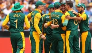 South Africa on top against battling Bangladesh