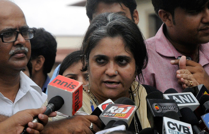 SC grants interim bail to Teesta Setalvad in 2002 Gujarat riots cases