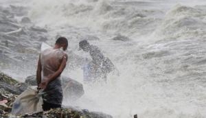 Hong Kong: Typhoon Mangkhut disrupts normal life, reaches T-10, the highest level possible