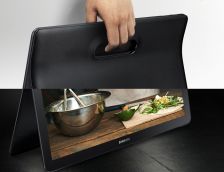 Samsung releases mammoth 18.6-inch tablet. Target audience: weightlifters? 