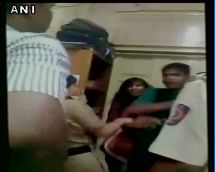 Viral video: Mumbai Police thrashes couple; caught on camera 