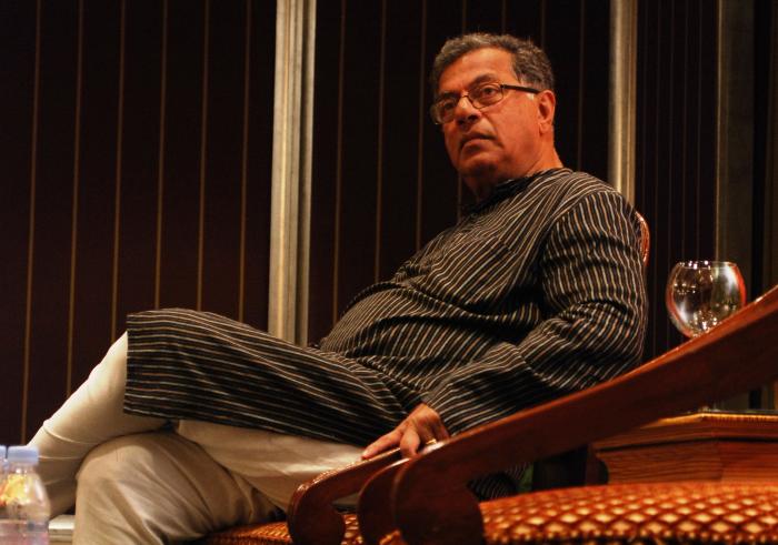 Case filed against Girish Karnad for carrying 'Urban Naxal' placard