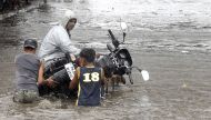 Heavy rains lash Tamil Nadu; schools, colleges shut 