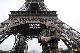 French PM Valls warns of 'large-scale attacks' in Europe 