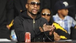 Boxer Floyd Mayweather to stage 