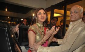 Shilpa Shetty's dad falls into 'Baba' trap, loses Rs 2 crore 