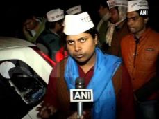 AAP MLA Sarita Singh booked for 'threatening' Delhi Police official 