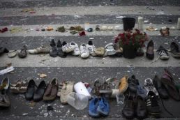 #COP21 Summit: Pope Francis' shoes join protest against Climate Summit in Paris 