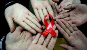 Researchers find clues to a functional HIV cure