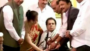 Dilip Kumar conferred with Padma Vibhushan by Home Minister Rajnath Singh  