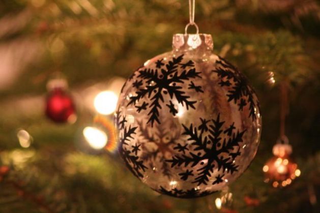 Here's why you should keep a slipper on your window sill this Christmas