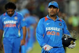 MS Dhoni blames no-balls, dew for India's ouster from World T20 