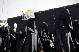 Saudi Arabia executes 47 people including Shiite cleric Nimr-al-Nimr, stirs anger in religion 