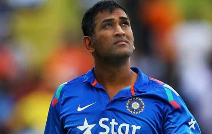 Video: When Kapil Dev's bouncer delivery to MS Dhoni stunned everyone on the ground