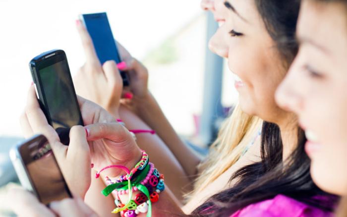 Did you know smartphone addiction is affecting your teen's brain?