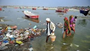 Devotees refuse to take dip in polluted Gomti river on Makar Sankranti