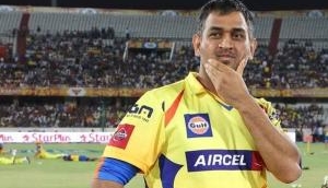 IPL 2018: Dhoni attracts 10,000 fans in the CSK practice match; see video