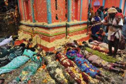 #Sabarimala: who needs a change in mindset, temple or docile devotees? 