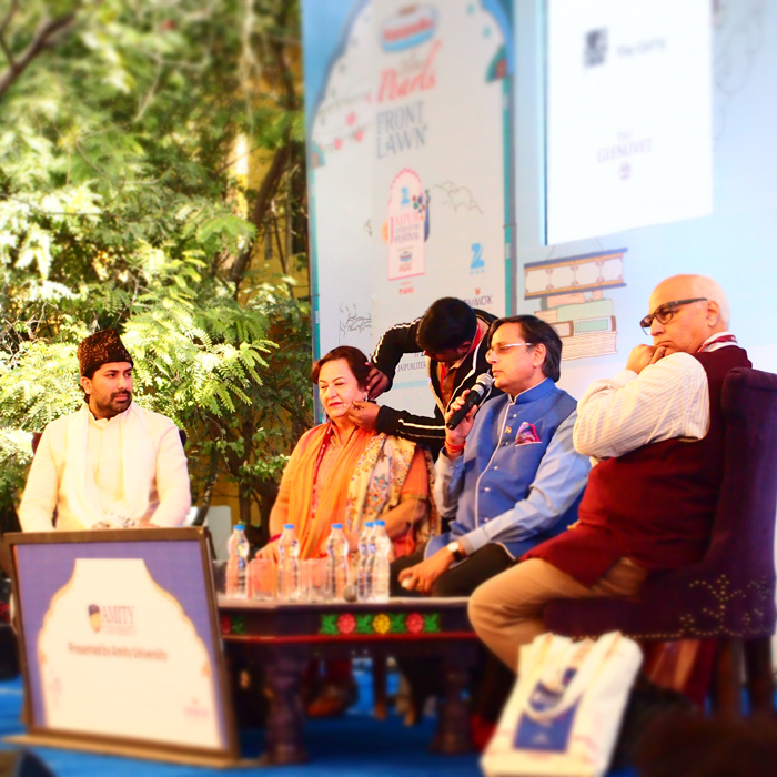 #JLF2016: 'हर बहस या मुद्दे को जातिवाद का रंग नहीं देना चाहिए' 