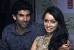 Aditya Roy Kapoor and Shraddha Kapoor's OK Kanmani remake to release this year end 