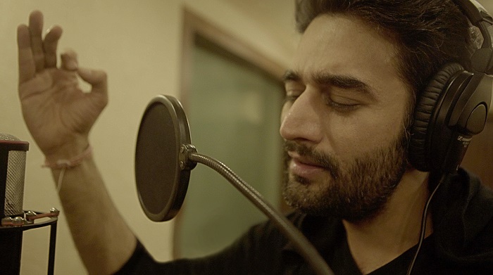 Neerja: Why did singer Shekhar Ravjiani decide to make his acting debut alongside Sonam Kapoor? 