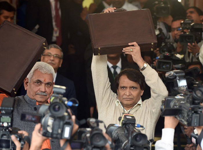 #‎RailBudget2016‬: क्या-क्या दिया इस रेल बजट ने? 