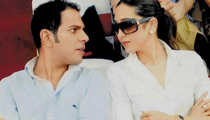 Karisma Kapoor Sunjay Kapur Divorce Actor Files A Dowry Harassment