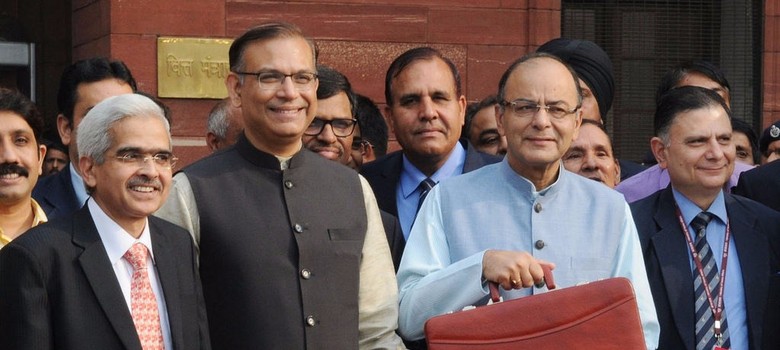 Union Budget 2016: No change in income tax slab, fiscal deficit target kept at 3.5 % 