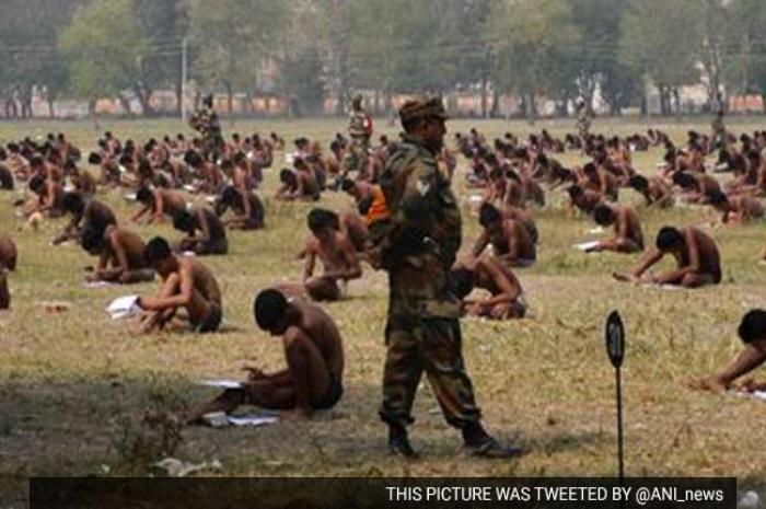 Telangana: Territorial Army aspirants forced to sleep on pavements due to lack of basic facilities