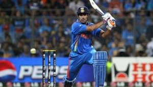 MS Dhoni may have to change his bat due to new guidelines