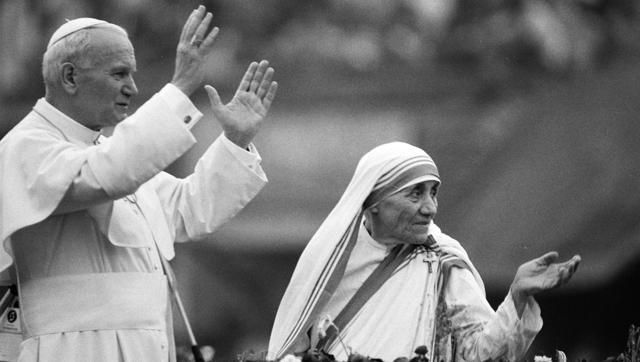 'Giving Mother Teresa sainthood on the basis of miracles unscientific, devalues her social work'