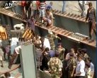 Kolkata flyover collapse: Rescue teams struggle with heavy debris 
