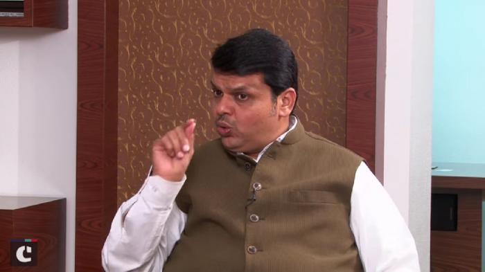 Fadnavis holds meeting with Governor