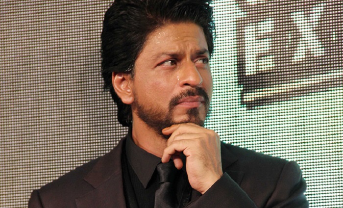 Shah Rukh Khan recruits lady bodyguards 
